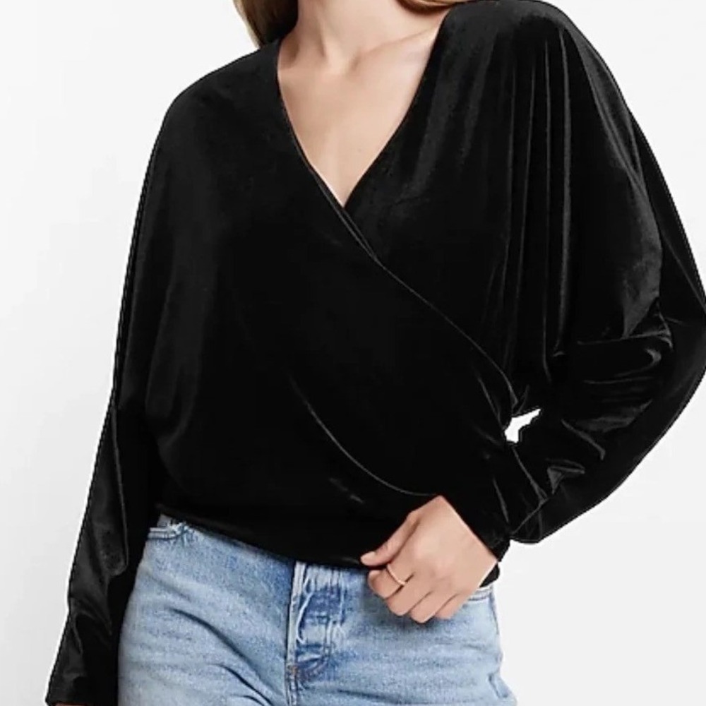 Express Black Velvet Faux Wrap Top Long Sleeve Surplice V-Neck Party M NEW
